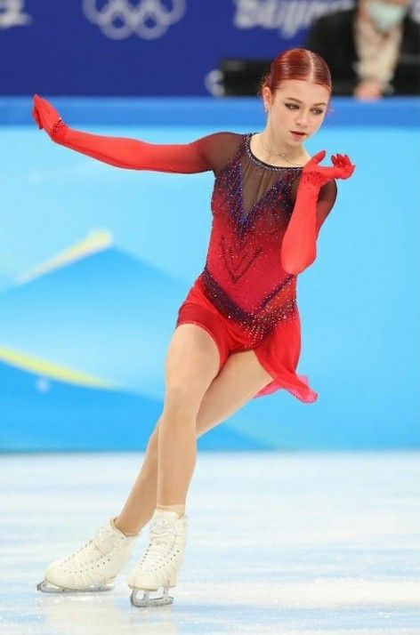 Ice Skating Outfits, Aleksandra Trusova, Tango Dresses, Sasha Trusova, Ice Skating Rink, Ice Skater, Skating Rink, Alexandra Trusova, Ice Skaters