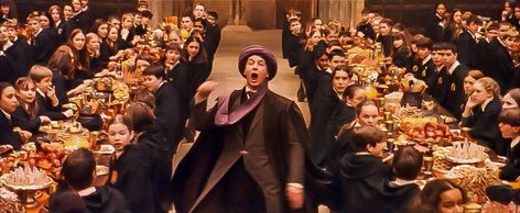 Harry Potter and the Sorcerer’s Stone - Quirrell - Troll in the dungeon!! Harry Potter Set, Philosophers Stone, Potter Facts, Harry Potter Pictures, Harry Potter Films, Harry Potter Facts, Movie Facts, Harry Potter Diy, Harry Potter Cast