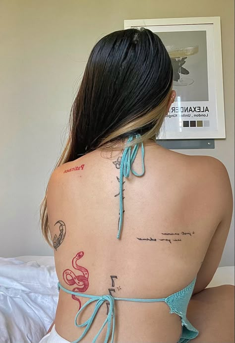 Back Red Ink Tattoo Women, Colored Tattoos For Women Minimalist, Multiple Back Tattoos Women, Back Composition Tattoo, Back Tatooed Girl Aesthetic, Baddie Tats Hip, Horizontal Back Tattoo, Back Tattoo Patchwork, Patchwork Back Tattoo