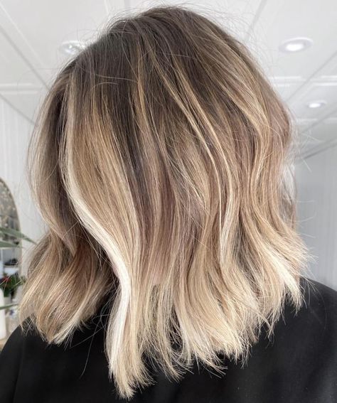 Hairstyle Evening, Dirty Blonde Hair Ideas, Hairstyles With Curtain Bangs, Blonde Hair Ideas, Dirty Blonde Hair, Dirty Blonde, Hair Ideas, Light Brown, Balayage