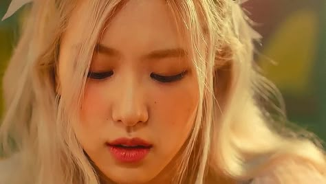 Rose Gif Aesthetic, Rose Gif Blackpink, Rosé Gif Blackpink, Gif Rose, Rosé Gifs, Rose Pic, Rose Gif, Blackpink Gif, Rosé Gif