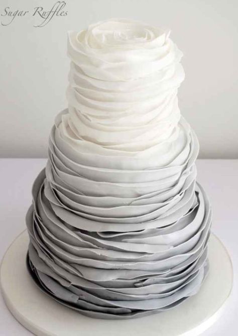 Amazing. Wedding Cake Ombre, Ombre Wedding, Beautiful Birthday Cakes, Simple Wedding Cake, Unique Wedding Cakes, Wedding Cake Inspiration, Mod Wedding, Wedding Cake Designs, White Cake