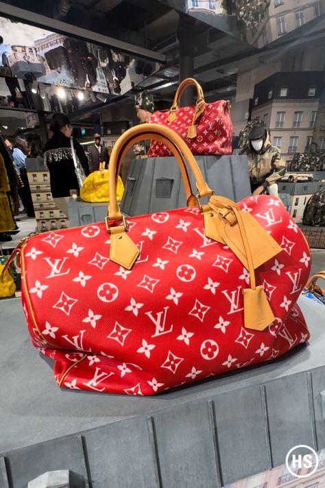 Tyrique Hyde, Krept And Konan, Louis Vuitton Duffle, Merch Inspiration, Louis Vuitton Duffle Bag, Judith Leiber Bags, Dream Bags, Luxury Bags Collection, Men Bag