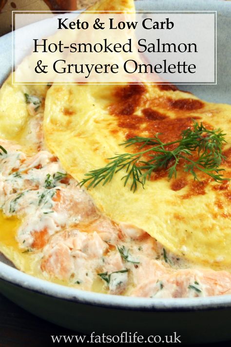 Salmon Omelette Recipe, Seafood Omelette, Dinner Omelette, Salmon Omelette, Keto Smoked Salmon Recipes, Gourmet Omelette Recipe, Hot Smoked Salmon Recipes, Smoked Salmon Omelette, Omlet Recipes