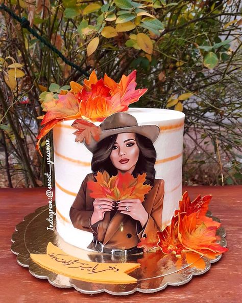 Autumn Themed Birthday Cake, Autumn Cakes Ideas Fall, Autumn Birthday Cake For Women, Autumn Decorated Cakes, Fall Leaves Birthday Cake, Fall Birthday Cakes, New Cake Design, Unusual Cakes, Beet Salad Recipes