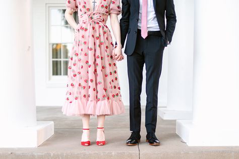 Strawberry Wedding Dress, Non-white Wedding Dress, Strawberry Wedding, Strawberry House, Strawberry Print Dress, Wedding Strawberries, Facebook Dating, Registry Wedding, Anti Bride