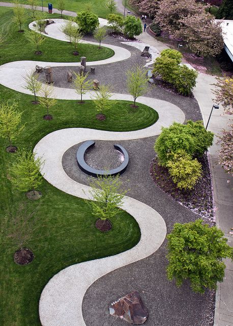 Royce E. Pollard Japanese Friendship Garden on Clark College Campus -Vancouver, WA; Murase Associates Moderne Have, Urban Landscape Design, Areas Verdes, Modern Garden Design, Landscape Architecture Design, Have Inspiration, Urban Architecture, Parking Design, Garden Edging