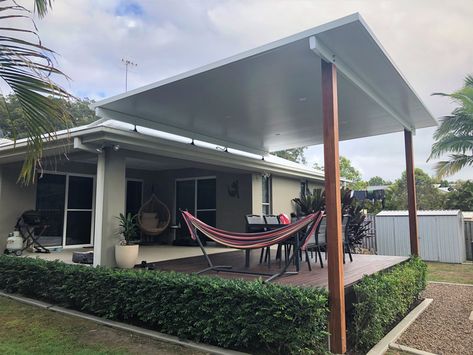 Fly Over Patio Roof, Patio Roof Extension Ideas, Veranda Ideas, Modern Carport, Covered Patio Design, Skillion Roof, Patios And Decks, House Renos, Raised Patio