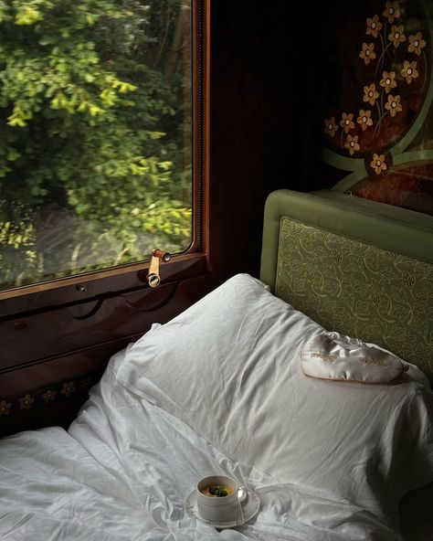 🚞once upon a time on Venice Simplon-Orient-Express #SolaireJourneys #VeniceSimplonOrientExpress Venice Orient Express, Orient Express Aesthetic, Dreamy Moodboard, Manifestation 2024, Venice Simplon, Simplon Orient Express, Travel Train, Im A Lady, Arabian Women