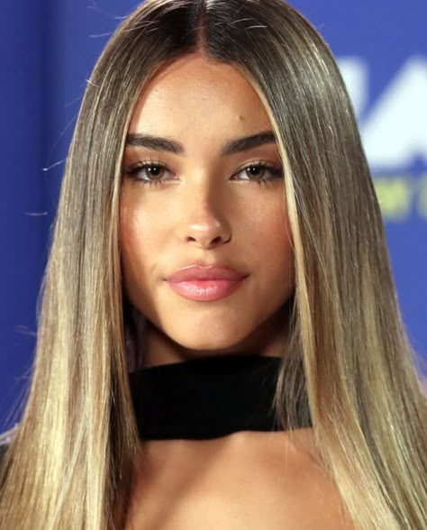 Madison Beer Lip Fillers, Celebrity Lip Fillers, Lip Filler Inspiration 1ml, Lip Inspo Filler, Madison Beer Lips, Lip Filler Styles, Lip Fillers Before And After 1ml, Natural Lip Fillers, Celebrity Lips