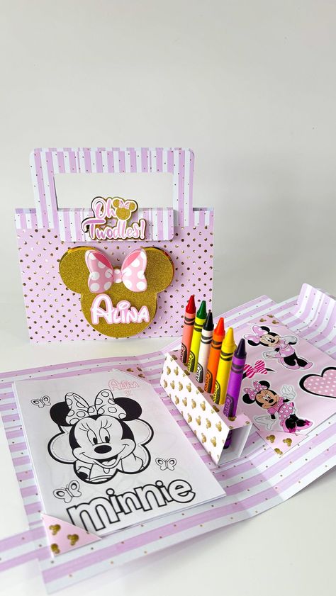 by Jennifer Mañón | Papeleria Creativa | Custom Party Decor | Minnie Mouse Gold & Pink Theme✨✨✨ ��•Coloring Suitcase with stickers This product was made with glossy photo paper from @koalagp_paper… | Instagram Suitcase With Stickers, Minnie Mouse Theme Party, Minnie Mouse Theme, Idee Cricut, Projets Cricut, 2nd Birthday Party Themes, Custom Party Favors, Cellos, Pink Theme