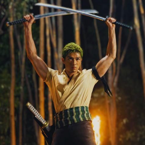 Mackenyu Arata as Roronoa Zoro in One Piece Netflix Live Action. #zoro #onepiece #netflix #icon #affiliate Zoro Live Action, Action Wallpaper, Action Icon, One Piece Movies, One Piece Live Action, رورونوا زورو, One Piece Series, One Piece Photos, One Piece Cosplay