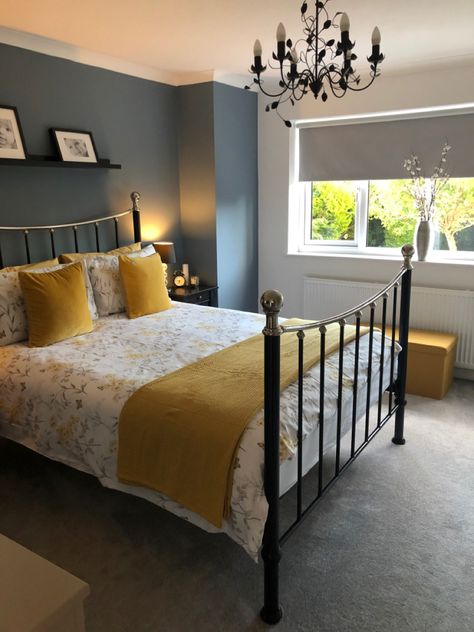 Mustard And Light Blue Bedroom, Spare Bedroom Ideas Colourful, Bedroom Inspirations Mustard, De Nimes Office Guest Room, Dark Blue Mustard Bedroom, Mustard Bedroom Ideas, Denim Drift Bedroom, Pale Yellow Bedrooms, Dulux Denim Drift Bedroom