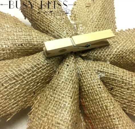 Poinsettia Crafts, Burlap Poinsettia, Burlap Christmas Ornaments, Easiest Burlap, Gold Mason Jars, Easy Fall Wreaths, Burlap Projects, Deco Mesh Christmas Wreaths, Burlap Curtains