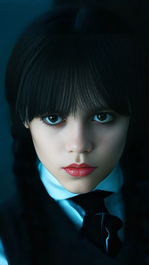 Addams Netflix Horror, Wednesday Movie, Addams Family Wednesday, Emily The Strange, Adams Family, The Addams Family, Jane The Virgin, Goth Women, Girl Celebrities