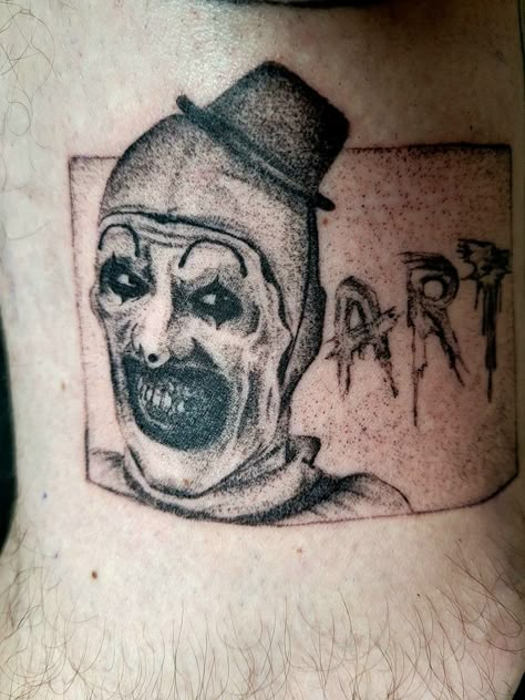 Terrifier Art the clown tattoo Art The Clown Tattoo, Heartagram Tattoo, Terrifier Art The Clown, Terrifier 2, 2 Tattoo, Art The Clown, Grunge Tattoo, Clown Tattoo, Doodle Tattoo