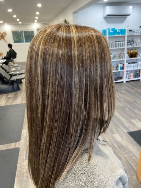 Lowlights On Straight Hair, 90s Streaked Hair, Whole Head Of Highlights, High Lights Low Lights, Half Head Highlights Light Brown Hair, Ash Blonde Lowlights On Dark Hair, Highlights Brown Hair Tan Skin, Dark Hair With Light Highlights Balayage, Quarter Head Foils Hair