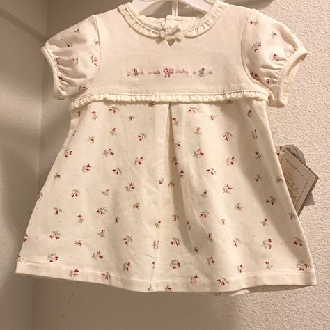 Nwt. Non-Smoking, No Pet Household. Vintage Newborn Clothes, Early 2000s Baby Clothes, Pink Baby Clothes, Baby Clothes Vintage, Vintage Baby Girl Clothes, Two Piece Set Dress, Baby Pink Clothes, Vintage Kids Clothes, Tiny Clothes