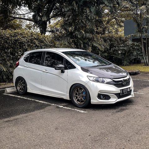 Honda Jazz Modified, Honda Jazz Gk5, Jazz Gk, Jazz Gk5, Honda Fit Jazz, Dream Things, Fits Aesthetic, Honda Ridgeline, Honda Jazz