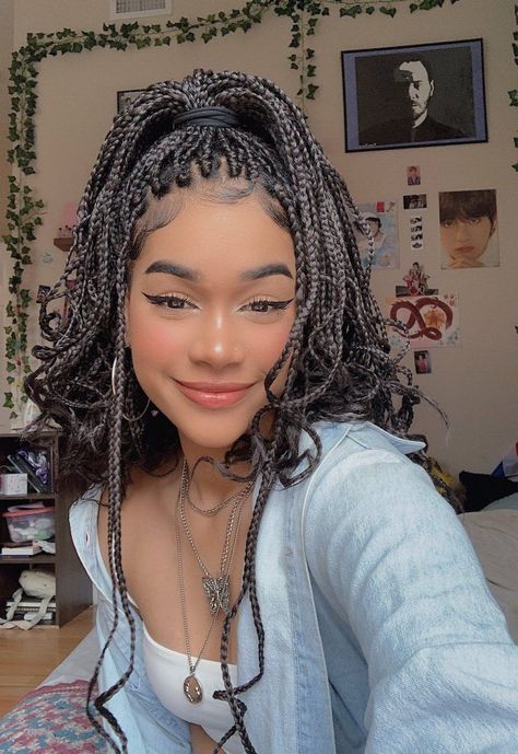 That's why in this postI will be recommending 50 beautiful box braids hairstyles to style your hair in. Box Braids Protective Styles, Styles On Natural Hair, Braids Protective Styles, Cute Box Braids, Big Box Braids Hairstyles, Cute Box Braids Hairstyles, Girls Hairstyles Braids, Girls Braids, Braids For Black Women