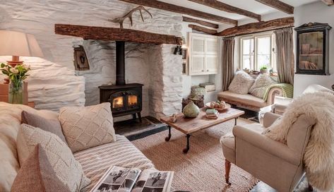 How to Create a Cozy Cottage Inspired Interior Cottage Sitting Room, Ceiling Rafters, Somerset Cottage, Small Cottage Interiors, Cottage Lounge, Country Cottage Interiors, Log Fire, Rough Luxe, Casa Country