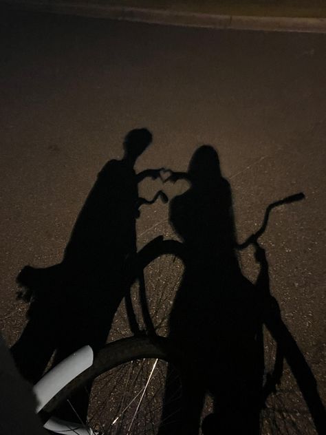 #softlaunch #boyfriend #aesthetic #latenightvibes #biking #neighborhood #relationship #coupleromantic Bicycle Date Aesthetic, Nap Date Aesthetic, Relationship Moodboard Aesthetic, Couple Riding Bike Aesthetic, Bike Date Aesthetic, Talking Stage Aesthetic, Biking At Night Aesthetic, Softlaunch Bf, Couple Bicycle Aesthetic