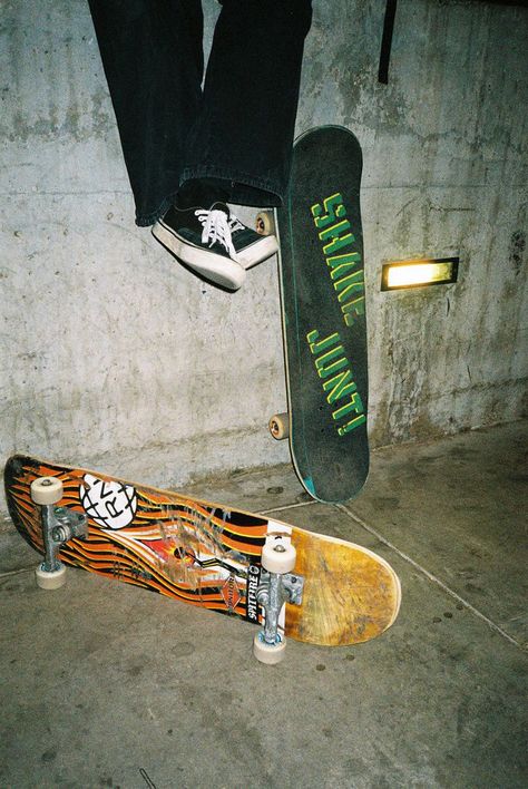 #aesthetic #skateboarding #vibes 70s Skateboard Aesthetic, Dark Skateboard Aesthetic, Photography Skateboard, Skateboard Action Shots, Skateboard Film Photography, Skateboard Aesthetic, Skateboard Photography, Minimalist Aesthetic, Photographer Branding