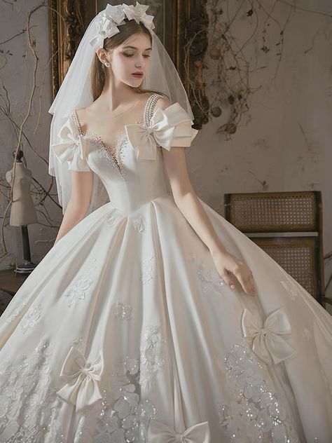 Short wedding veils with bows Wedding Gowns White, Floral Ball Gown, Wedding Dresses Long Sleeve, Plus Size Wedding Dresses, White Bridal Dresses, Bow Wedding Dress, Sheer Wedding Dress, Wedding Gowns With Sleeves, Old Fashion Dresses