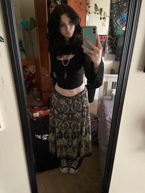 Hippy Pants Outfit, Dark Earthy Outfits, Emo Hippie Aesthetic, Gothic Hippie Aesthetic, Goth Hippie Aesthetic, Granola Goth, Goth Hippie Outfits, Dark Hippie Outfits, Hippie Pants Outfit