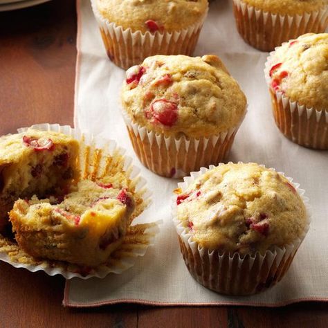 Cranberry Nut Muffins, Cranberry Muffin, Best Muffin Recipe, Cranberry Recipes Muffins, Apple Crunch, Nutella Muffin, Muffins Blueberry, Pecan Muffins, Nut Muffins