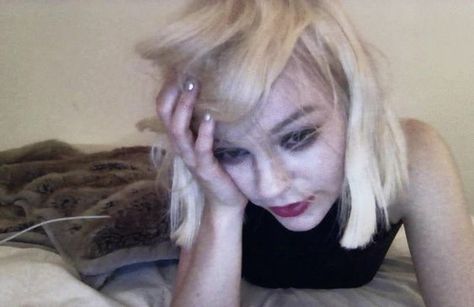 junkie babydoll Mars Argo Aesthetic, Mars Argo, Girls Run The World, Aesthetic Grunge, Role Models, Music Artists, Mars, Pretty People, Halloween Face Makeup