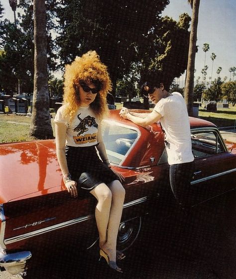 Lux and Ivy in 1982 with their 1963 Oldsmobile F 85 Look 80s, The Cramps, Rock N’roll, I'm With The Band, Psychobilly, Music Icon, Poison Ivy, Pop Rock, Post Punk