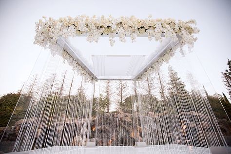 A Galia Lahav Bride for a Super Luxe White and Gold Jewish Wedding at The Four Seasons Westlake Village, California, USA Wow Wow Wow, Wedding To Do List, Gold Wedding Theme, Westlake Village, Galia Lahav, Bride Magazine, Wedding Photography Tips, Brides Magazine, Wedding Decor Elegant