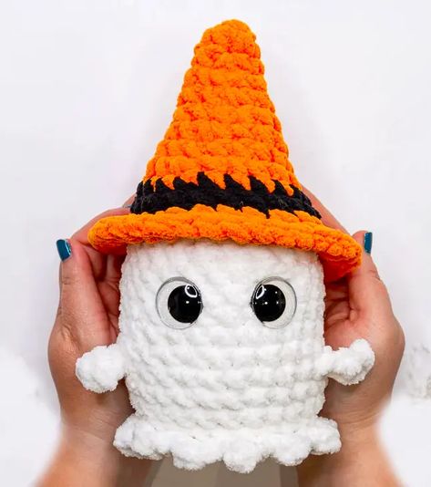 Halloween Crochet Patterns Free, Crochet Patterns Halloween, Free Halloween Crochet Patterns, Free Halloween Crochet, Crochet Halloween Patterns Free, Crochet Halloween Decorations, Crochet Halloween Patterns, Spooky Crochet, Crochet Ghost