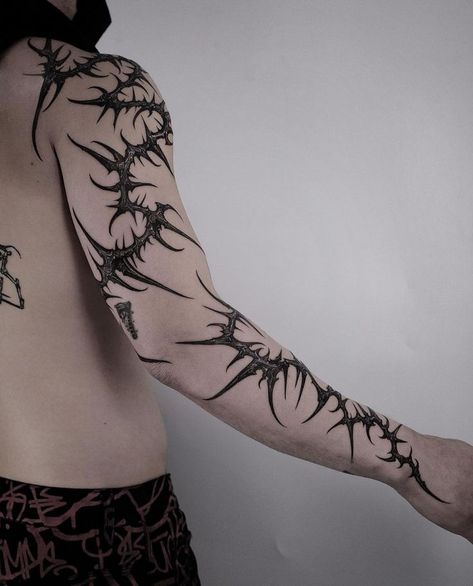 Dark Tattoo Designs, Dark Tattoo Ideas, Rip Tattoos For Mom, Gotik Tattoo, Thorn Tattoo, Feminine Skull Tattoos, Emo Tattoos, Shadow Tattoo, Feminine Tattoo Sleeves