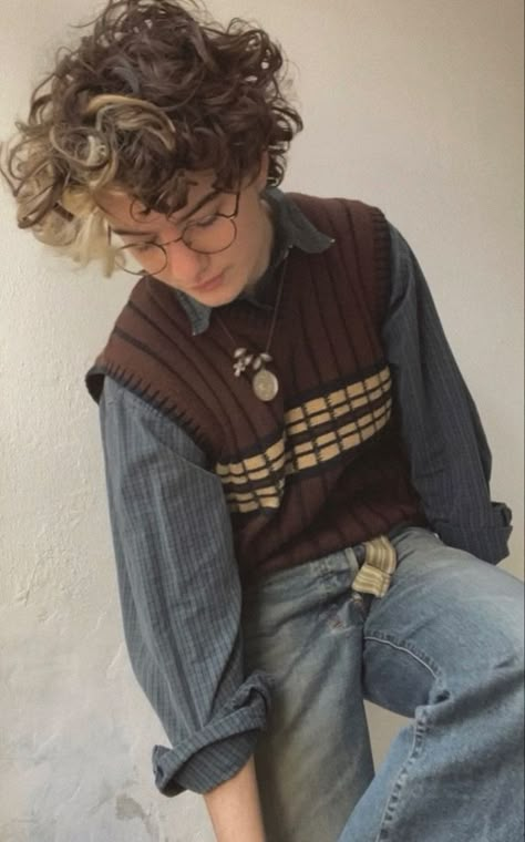 Cottagecore Mens Outfits, Retro Boys Outfit, Aesthetic Male Outfits Soft, Cottage Core Male, Cottage Core Outfits Men, Cottagecore Boy Outfit, Soft Boys Aesthetic, Masculine Cottagecore Outfits, Cottagecore Male Outfits