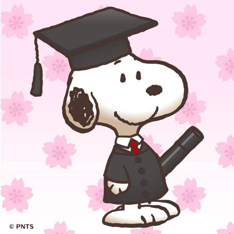 Snoopy Senior Parking Spot, Snoopy Grad Cap, Snoopy Studying, Snoopy Graduation Cap, School Snoopy, Snoopy Graduation, Graduation Icon, Snoopy School, Wood Burning Stencils