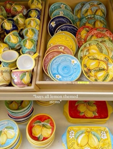 Plates Aesthetic, Fruit Pottery, Lemon Plates, Plate Aesthetic, Auntie Life, Mediterranean Vibes, Camper Travel, Keramik Design, Pottery Crafts