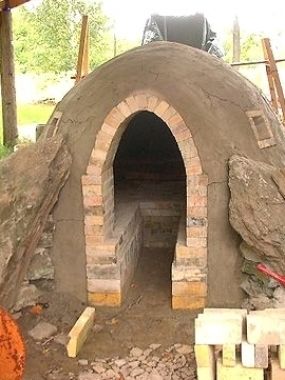 Homemade Wood Fired Kiln Plans - Homemade Ftempo #ceramic #diypottery Raku Kiln, Pottery Kiln, Wood Kiln, Outdoor Oven, Bozeman Mt, Montana State, Ceramics Art, Ceramic Techniques, Diy Holz