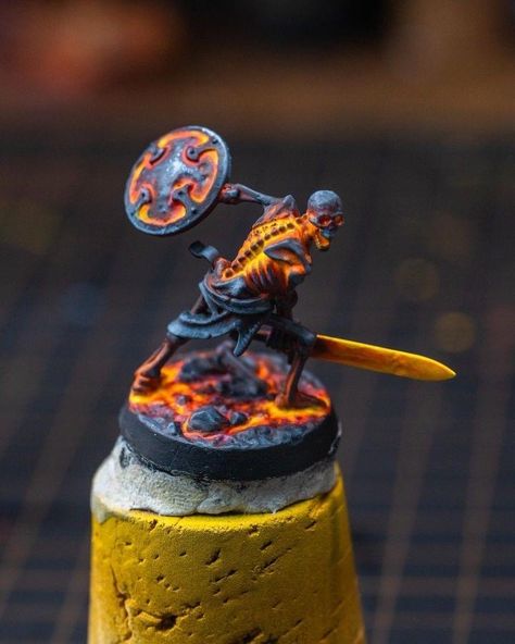 Miniature Figures Fantasy, Games Painting, Painting Warhammer, Painting Figurines, Mtg Proxies, Dnd Crafts, 3d Printed Miniatures, Dnd Minis, Warhammer Miniatures