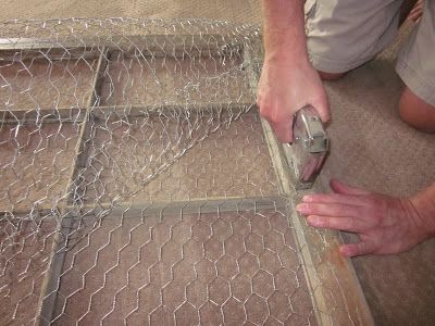 Window Screen Crafts, Chicken Wire Fence, Chicken Wire Frame, Shabby Chic Sofa, Shabby Chic Mirror, Shabby Chic Table, Shabby Chic Curtains, Chic Wallpaper, Chic Bedding