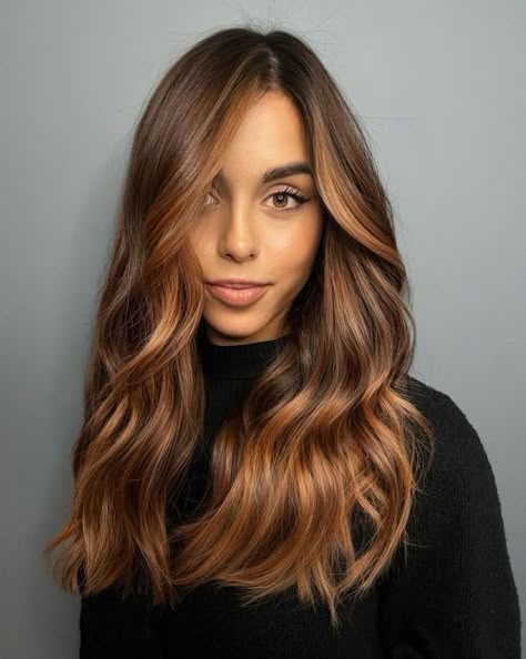 35 Gorgeous Fall Hair Colors Trending for Autumn 2023 Dark Auburn Hair, Auburn Balayage, Fall Hair Color Trends, Dark Auburn, Hair Color Auburn, Hair Balayage, Hair Shades, Auburn Hair, Hair Color And Cut