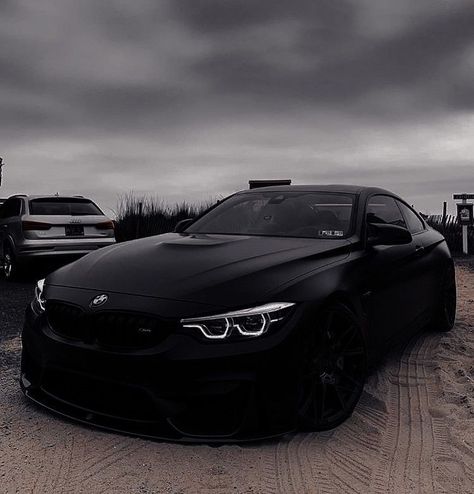 Black Bmw, Bmw Black, Black Cars, Bmw Wallpapers, Car Aesthetic, Fancy Cars, Bmw M4, Black Car, Bmw Cars