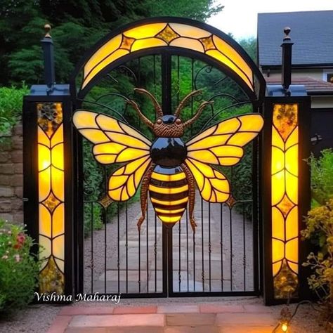 Glass Gate, Amazing Gates, Wooden Garden Bed, Outdoor Garden Statues, Door Gate Design, Garden Swing, Entry Gates, Garden Gate, Glass Garden