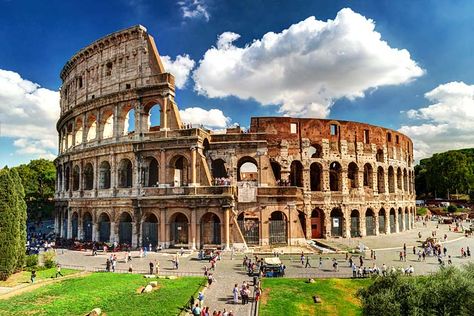 The Colosseum in Rome, Italy | Weather2Travel.com 2 Days In Rome, Rome Attractions, Rome Itinerary, Rome Antique, Best Vacation Spots, Piazza Navona, Places In Italy, Royal Caribbean Cruise, Destination Voyage