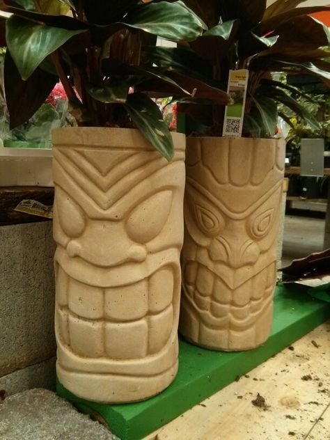 Tiki totem pots at Home Depot. Ceramic Tiki Head, Tiki Ceramic Project, Tiki Cups, Tiki Diy, Tiki Head, Tiki Statues, Backyard Beach, Tiki Totem, Tiki Decor