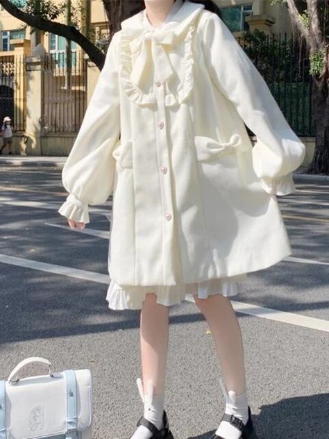 Female Peter Pan, Sweet Clothes, Cute Coats, Spring Fashion Casual, Casual Party Dresses, Long Wool Coat, Vintage Floral Dress, Long Dress Casual, Midi Dress Party