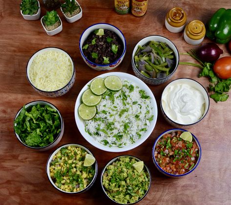 Chipotle Style Buffet, Best Chipotle Bowl Order, Chipotle Bar, Build Your Own Chipotle Bowl, Copycat Burrito Bowl Chipotle Recipes, Copycat Chipotle Burrito, Copycat Chipotle Burrito Bowl, Burrito Bowl Vegetarian, Chipotle Lifestyle Bowls