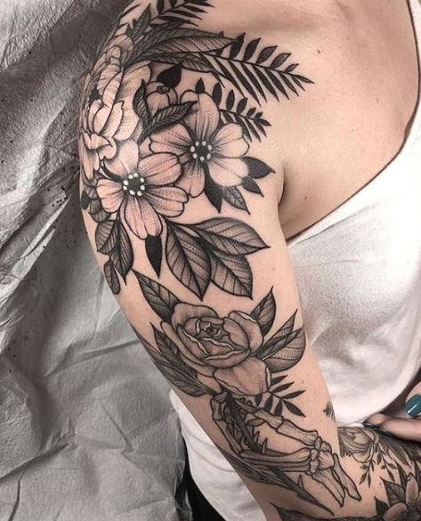 Religious Tattoo Sleeves, White Flower Tattoos, Black And White Flower Tattoo, Tattoo White, Cool Shoulder Tattoos, Quarter Sleeve Tattoos, Cat Tattoos, Floral Tattoo Sleeve, Back Of Shoulder Tattoo