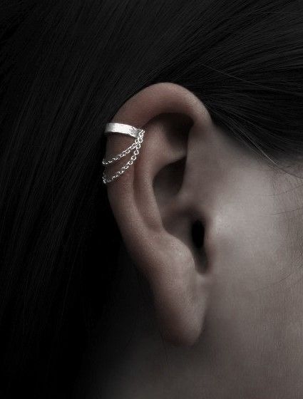 Nose Piercing Ideas, Dark Academia Style, Cool Ear Piercings, Pretty Ear Piercings, Edgy Jewelry, Academia Style, Helix Earrings, Girly Accessories, Piercing Ideas